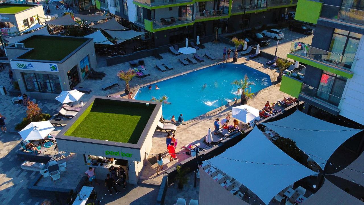 Rainbow Sea View Apartment Spa N Pool Resort - Parking Mamaia Dış mekan fotoğraf