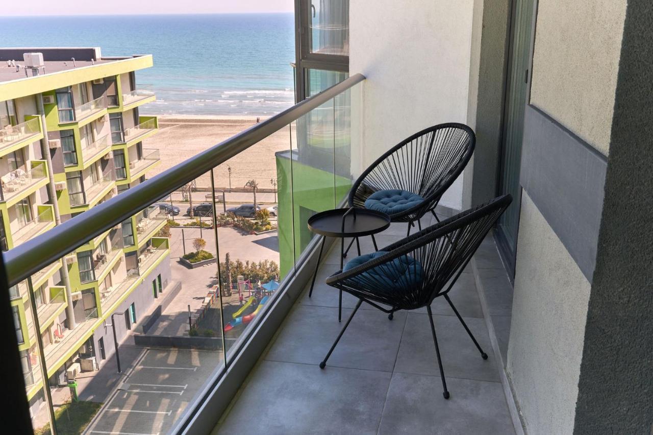 Rainbow Sea View Apartment Spa N Pool Resort - Parking Mamaia Dış mekan fotoğraf